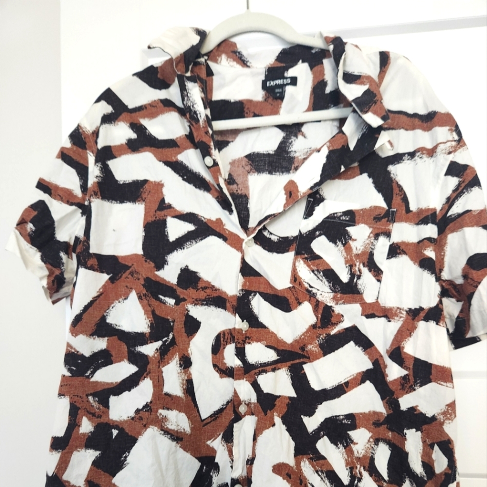 Express casual button top size xl